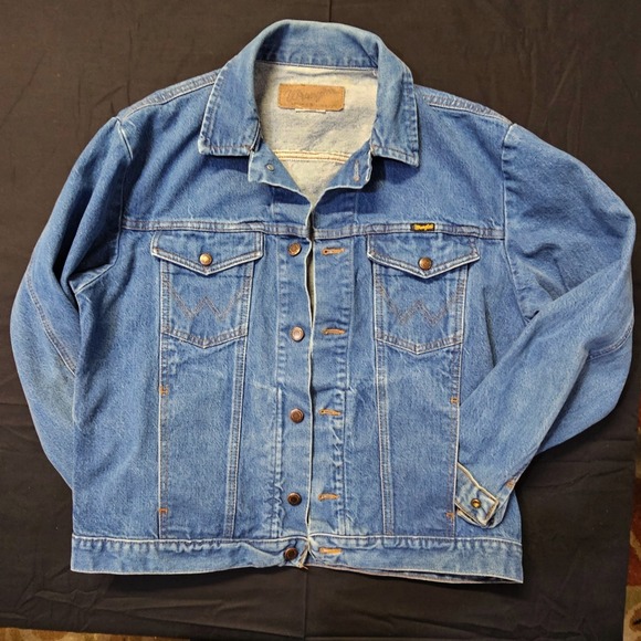 Wrangler Other - Vintage 70s Wrangler No Fault Denim Trucker Jacket USA Western Blue Mens 42 44